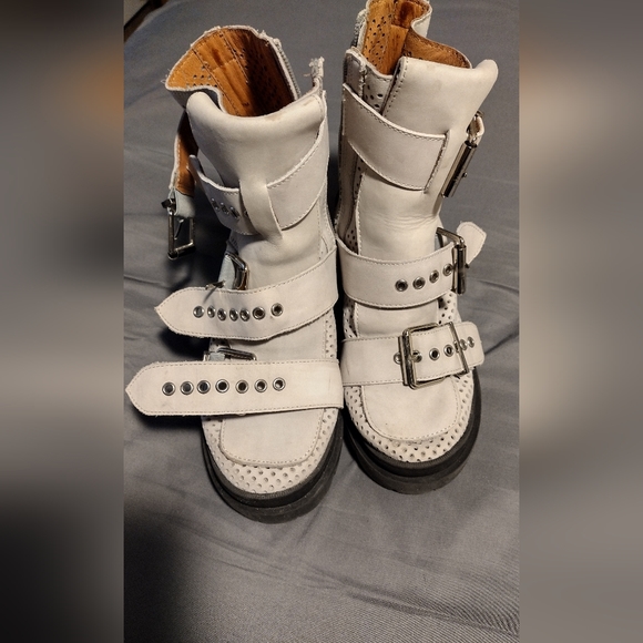 Jeffrey Campbell light grey crazy horse perforated Moto Boots RARE - Picture 8 of 8